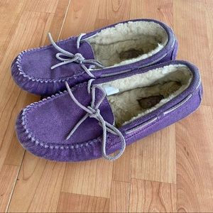 UGG women sherpa slippers suede leather upper size 8